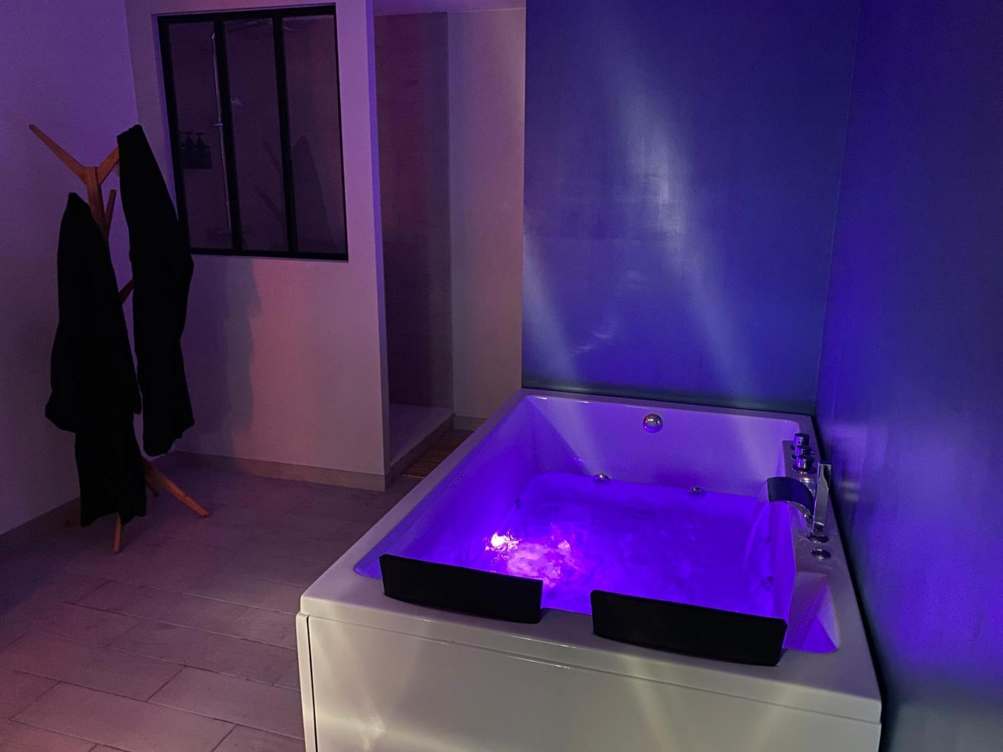 Detente Et Spa Pour Se Ressourcer Bullion Exterior foto